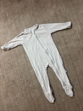 Kyte 0-3M gray footed bamboo sleeper